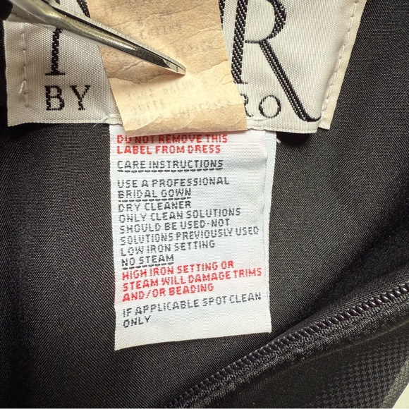 NOIR by Lazaro Black Chantilly Lace Silk Organza Formal Evening Gown Size 12 - Picture 14 of 16